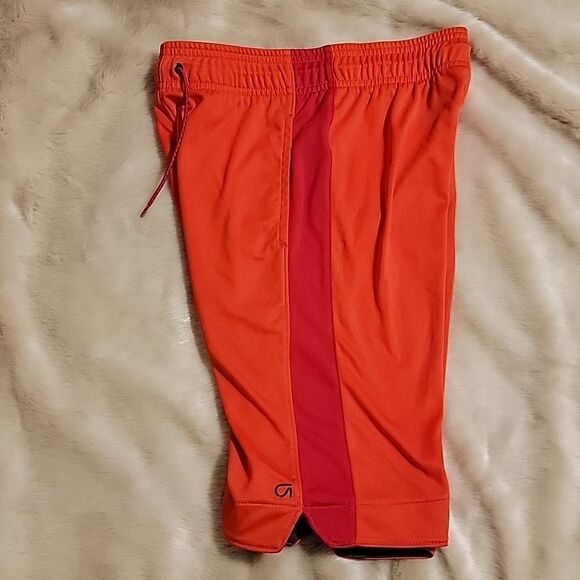 BOY'S GAP RED BASKETBALL SHORTS, SIZE EXTRA LARGE - Picture 6 of 6